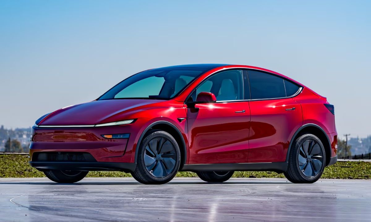 Tesla Model Y: भारत में Tesla की हुई एंट्री, दूसरी इलेक्ट्रिक कारों की होगी छुट्टी