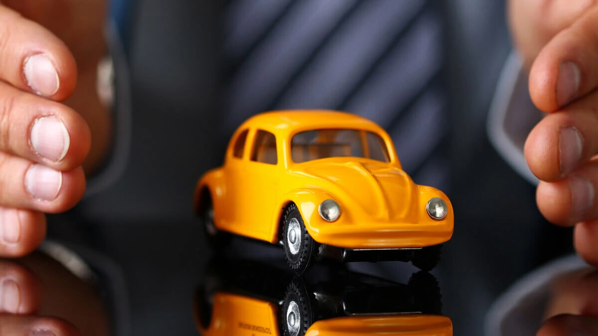 India Auto Insurance Sales Surge Amid GST-Driven Vehicle Sales Boom